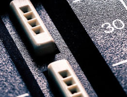 智能负载均衡的短信轰在线轰炸免费